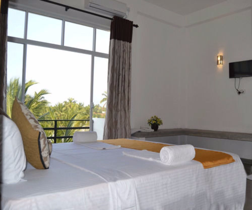 Leighton Resort Negombo Exterior photo
